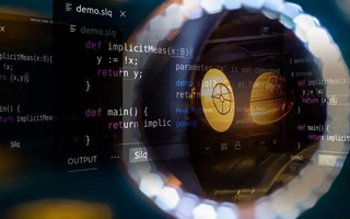 东阳 api php源码,下载的php源码怎么运行呢？